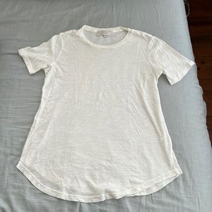 Chele White Tshirt Size 1
